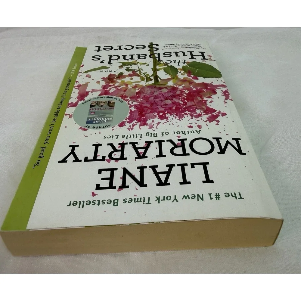 The Husband's Secret - 0451490045 Liane Moriarty Paperback